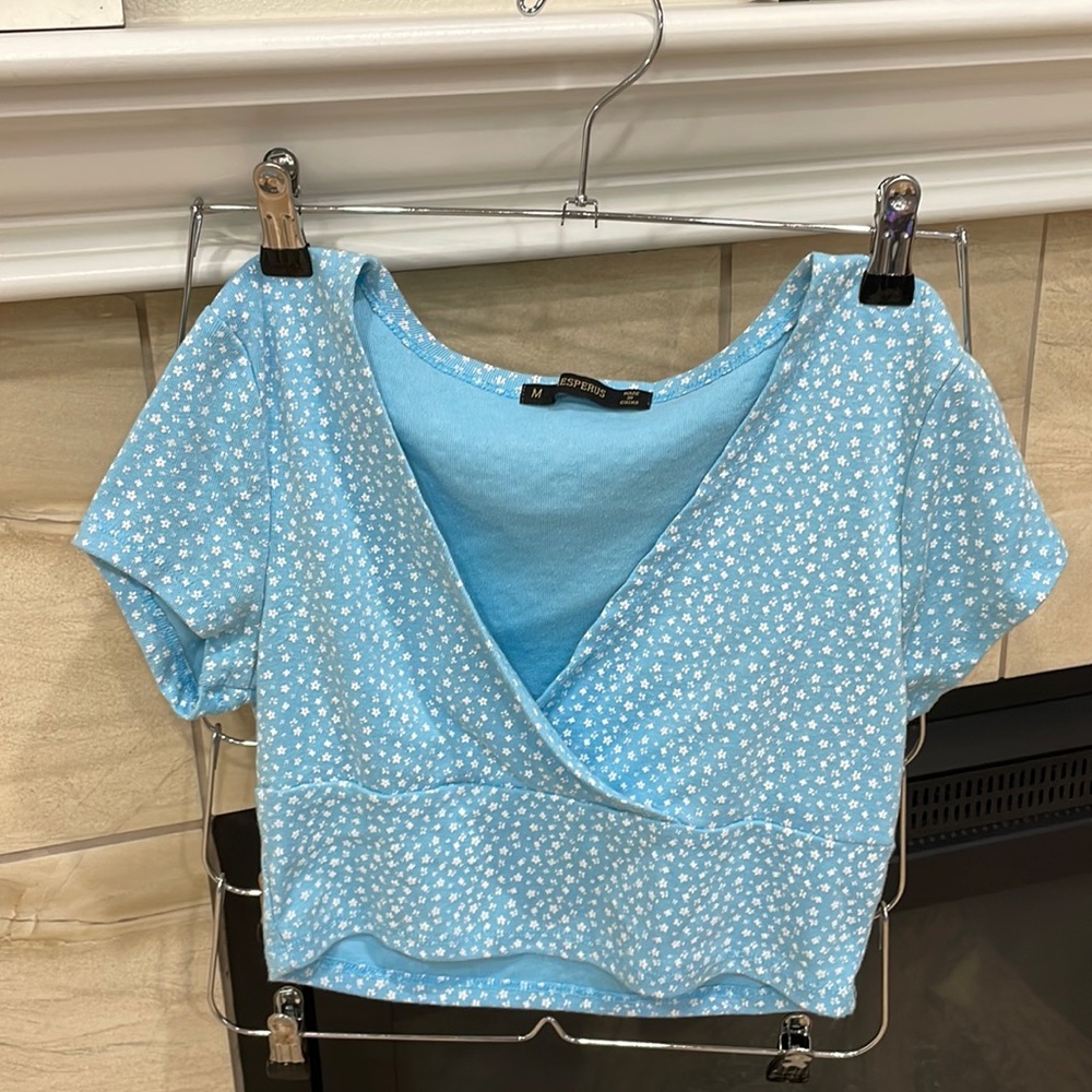 blue Hesperus crop top in size medium